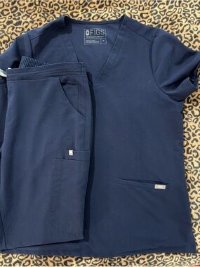 Figs Navy Blue V-Neck Scrub Top and Pants Set